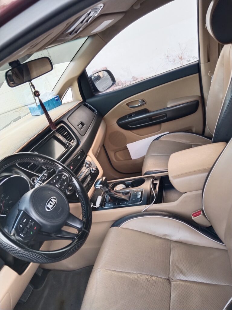 7 seater car